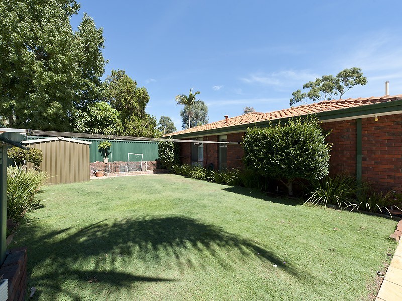 11 More Crescent, Bull Creek WA 6149