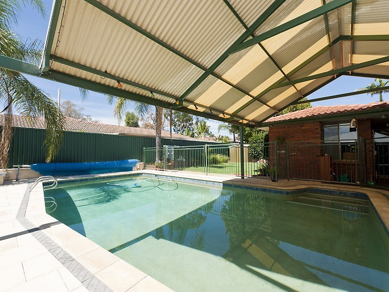 11 More Crescent, Bull Creek WA 6149