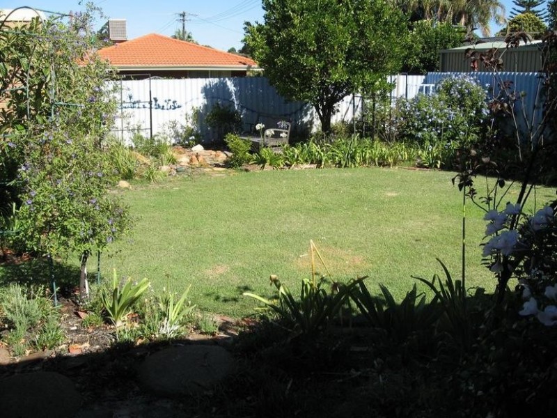 43 Bass Road, Bull Creek WA 6149