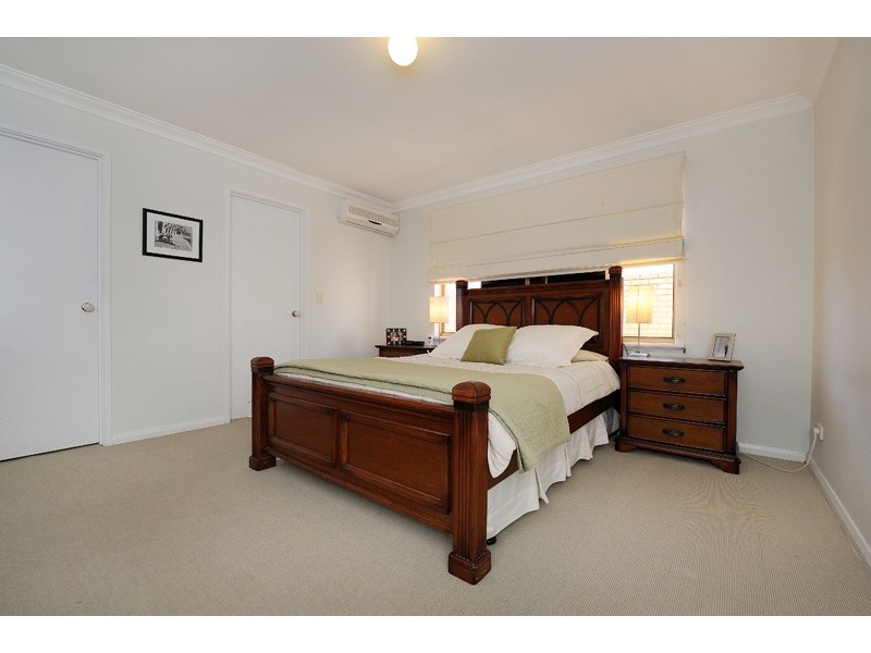 18 Sanderson Road, Bull Creek WA 6149