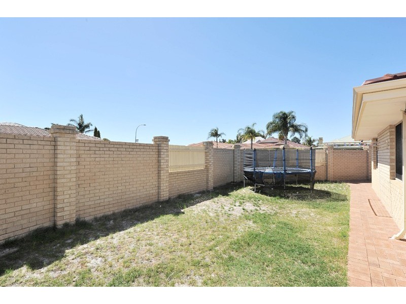 18 Sanderson Road, Bull Creek WA 6149