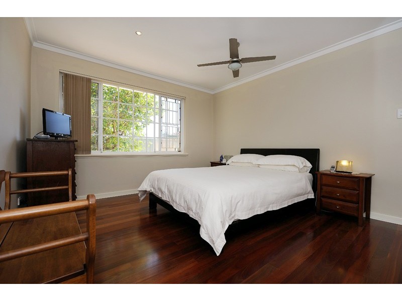 7 Flinders Crescent, Bull Creek WA 6149