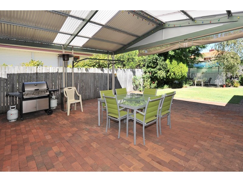 7 Flinders Crescent, Bull Creek WA 6149