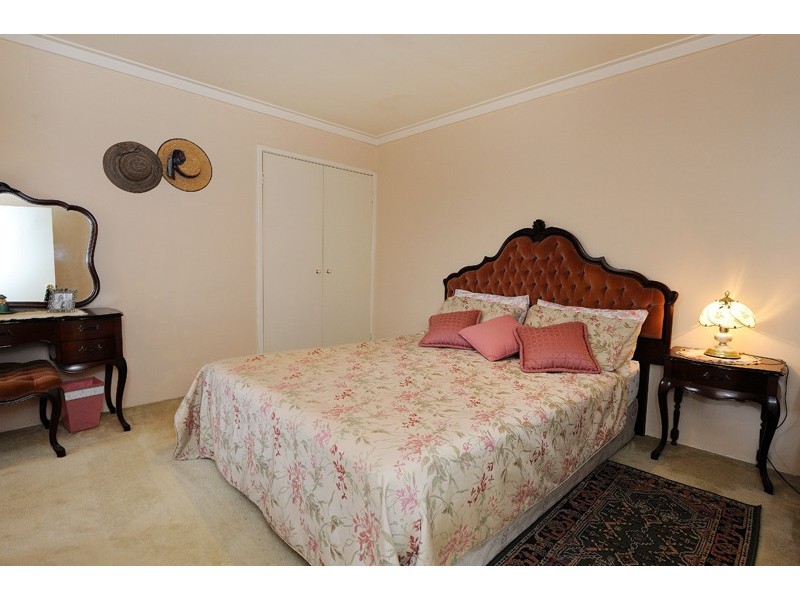 8 Poole Place, Bateman WA 6150