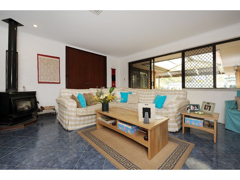28 Matthew Avenue, Leeming WA 6149