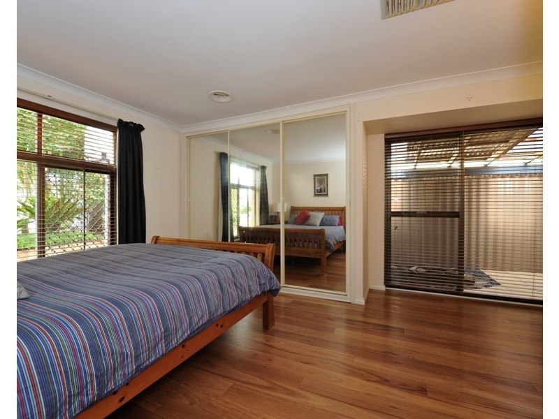 4 Bruce Court, Leeming WA 6149