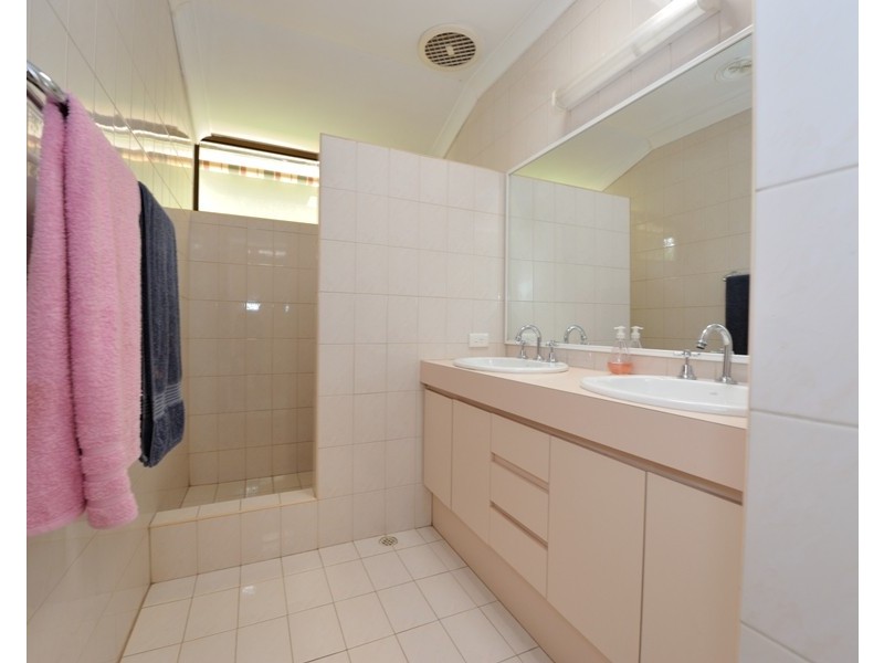 4 Bruce Court, Leeming WA 6149