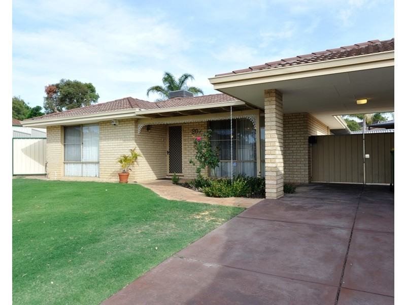 20A Meadow Grove, Leeming WA 6149
