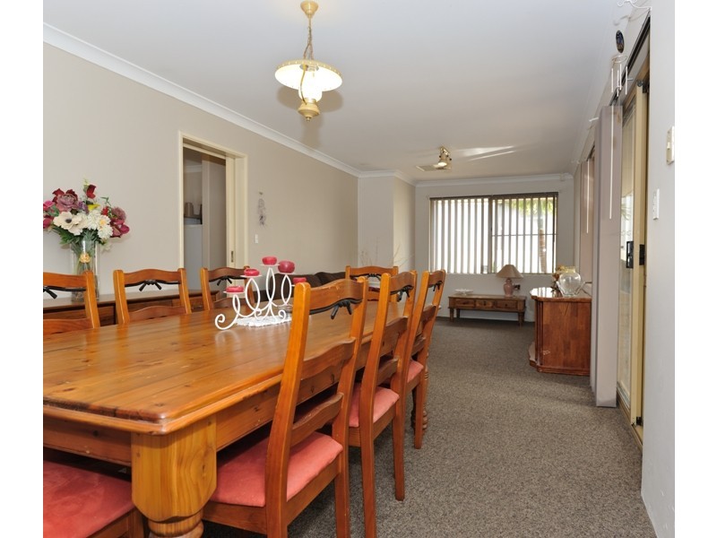 20A Meadow Grove, Leeming WA 6149