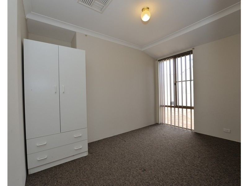 20A Meadow Grove, Leeming WA 6149