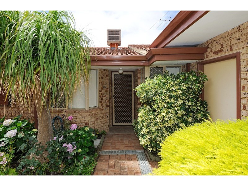 32/11 Petterson Avenue, Kardinya WA 6163
