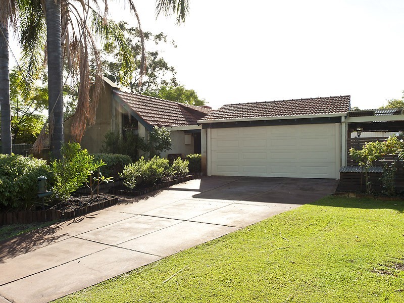 6 Nicholay Court, Bull Creek WA 6149