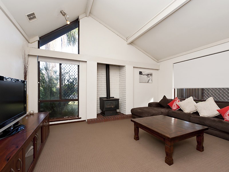 6 Nicholay Court, Bull Creek WA 6149