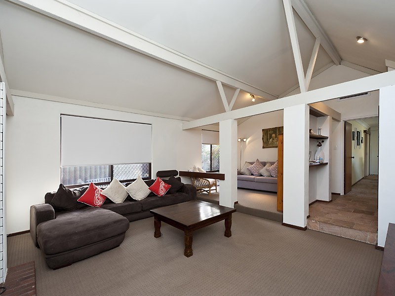 6 Nicholay Court, Bull Creek WA 6149