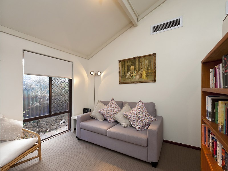 6 Nicholay Court, Bull Creek WA 6149
