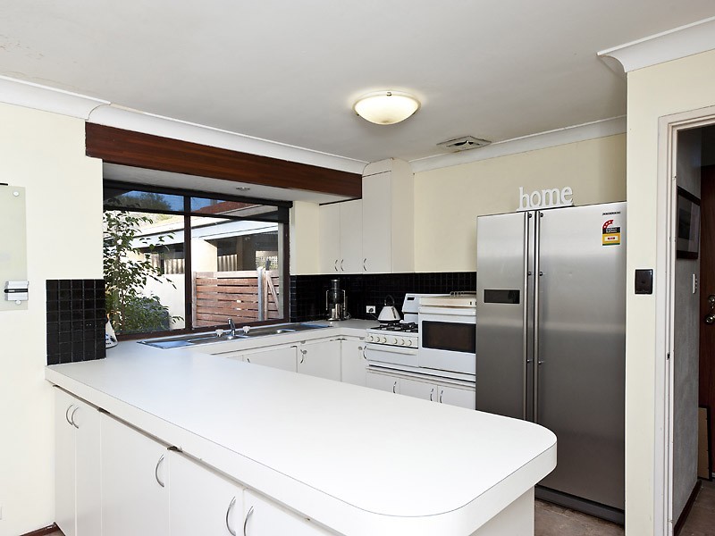 6 Nicholay Court, Bull Creek WA 6149