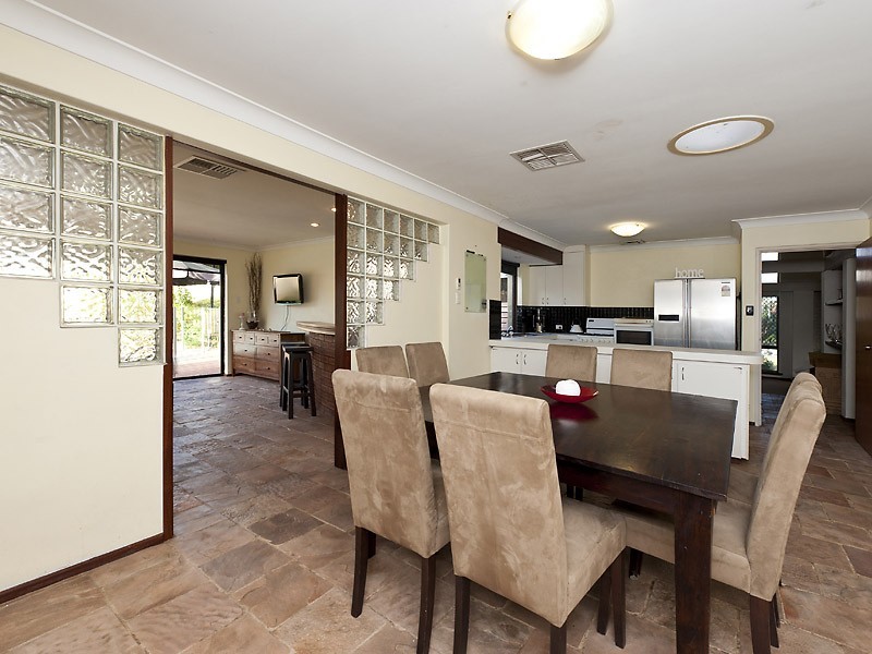 6 Nicholay Court, Bull Creek WA 6149