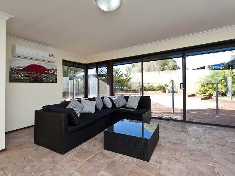 6 Nicholay Court, Bull Creek WA 6149