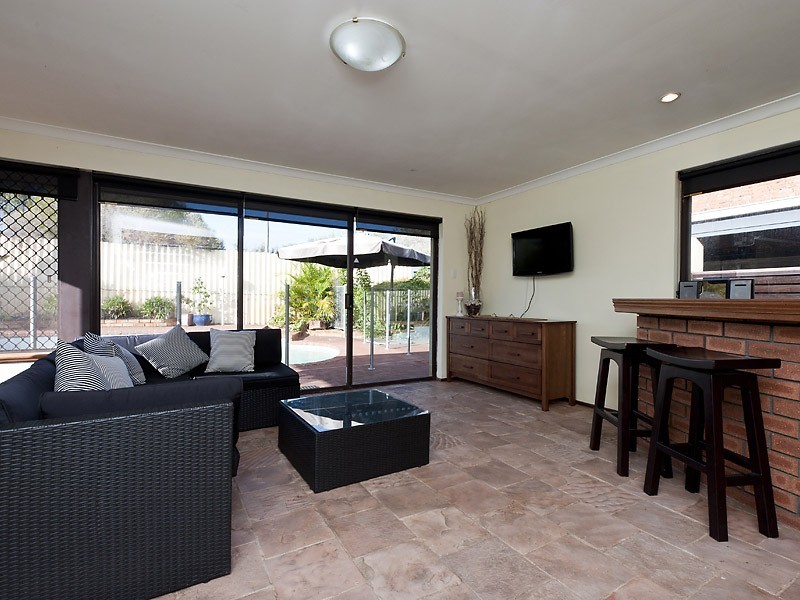 6 Nicholay Court, Bull Creek WA 6149