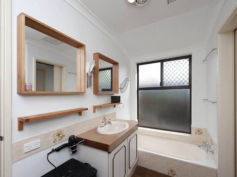 6 Nicholay Court, Bull Creek WA 6149