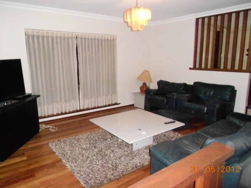 6 Hanrahan Loop, Kardinya WA 6163