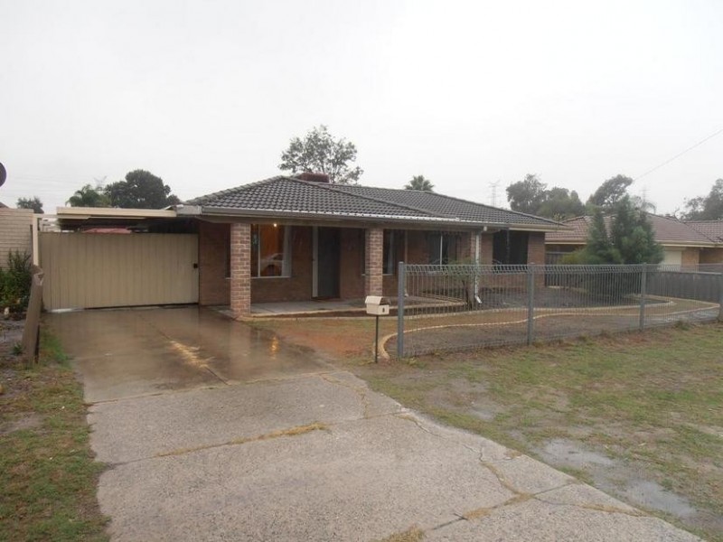 8 South Lake Drive, South Lake WA 6164