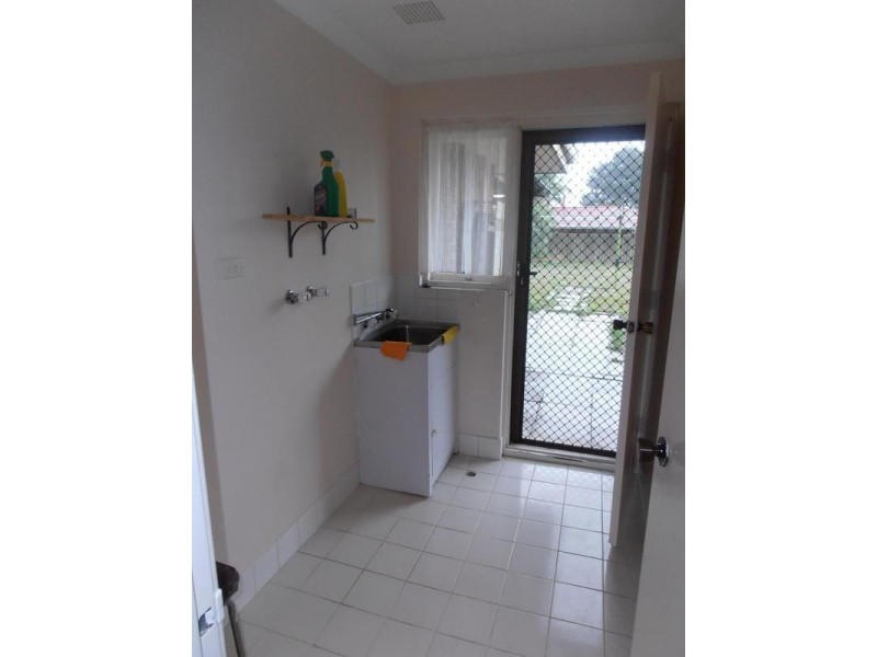 8 South Lake Drive, South Lake WA 6164