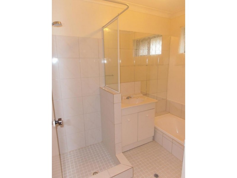 8 South Lake Drive, South Lake WA 6164