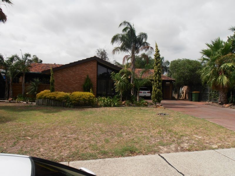 6 Meharry Road, Leeming WA 6149