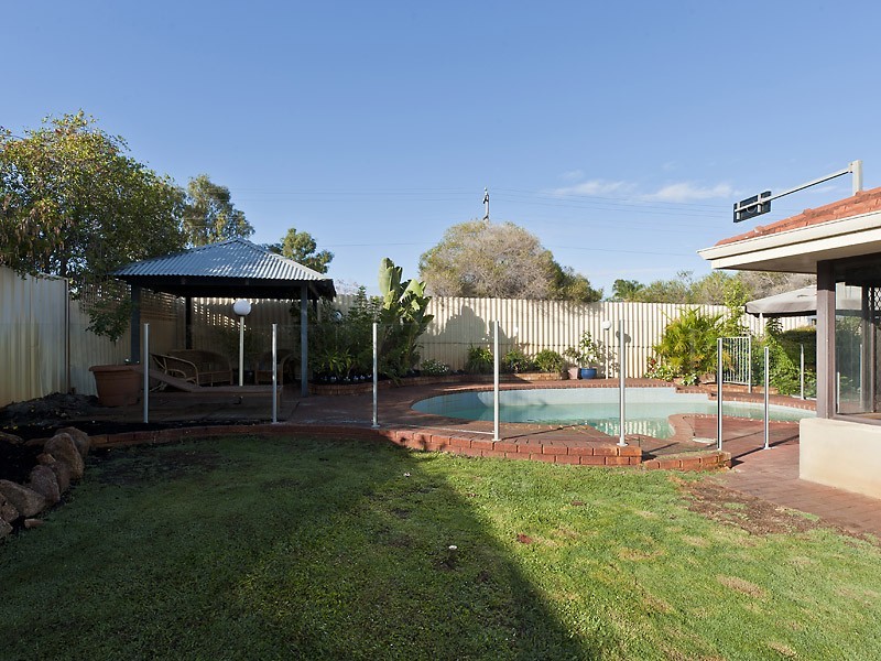 6 Nicholay Court, Bull Creek WA 6149