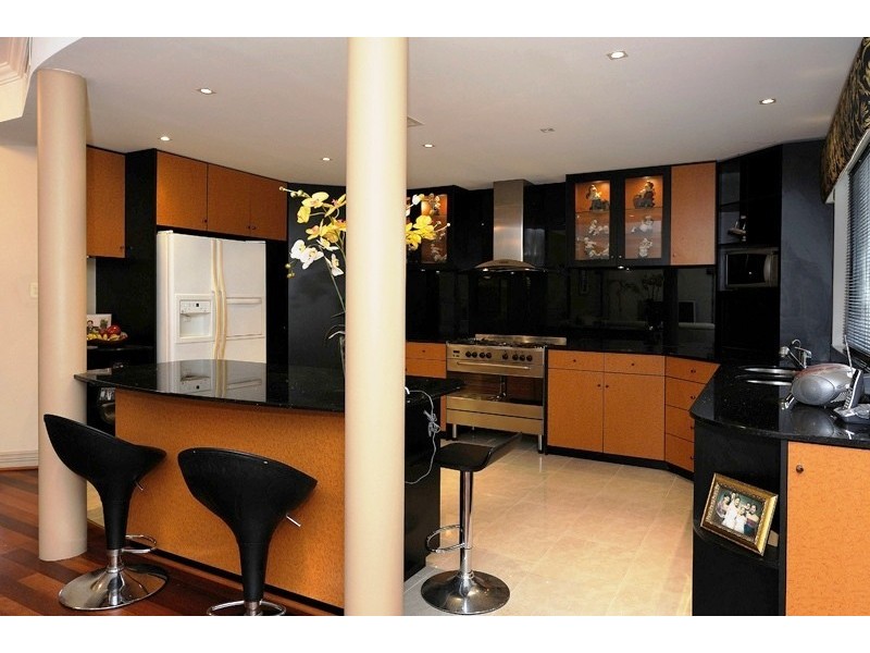 59 Peterborough Circle, North Lake WA 6163