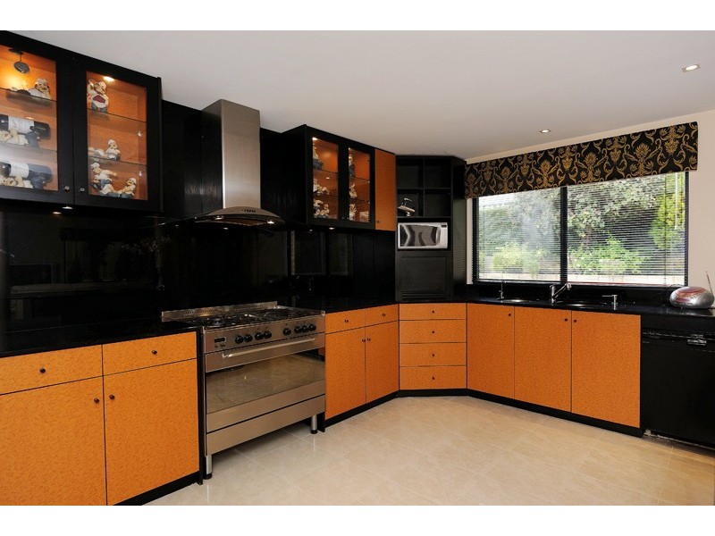 59 Peterborough Circle, North Lake WA 6163