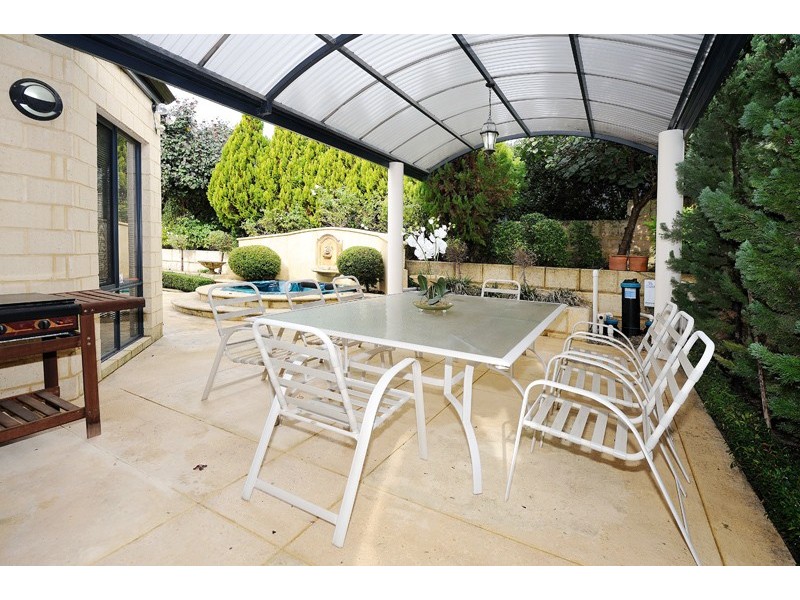 59 Peterborough Circle, North Lake WA 6163