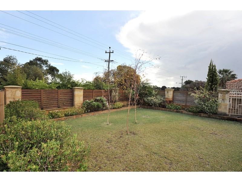 85 Dean Road, Bateman WA 6150