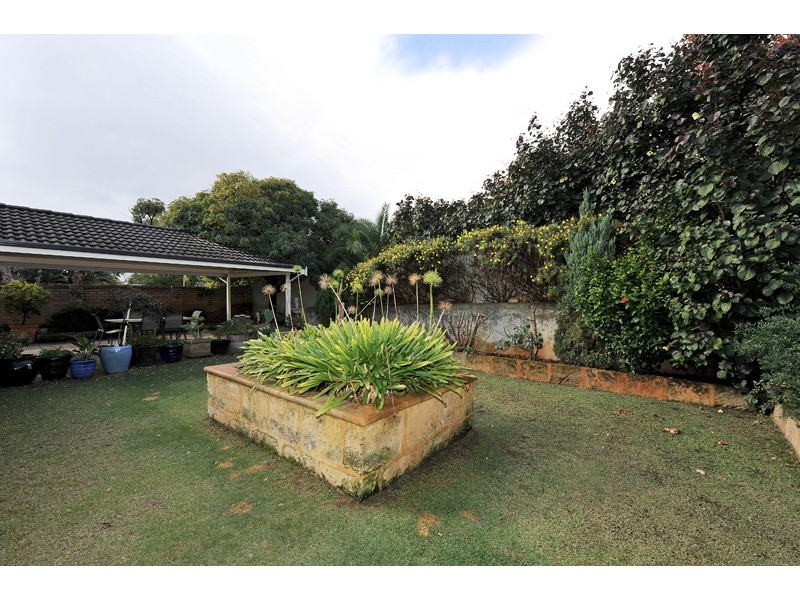 85 Dean Road, Bateman WA 6150