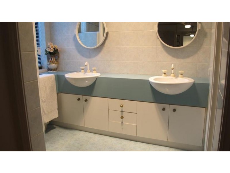 8 Lombe Gardens, Atwell WA 6164