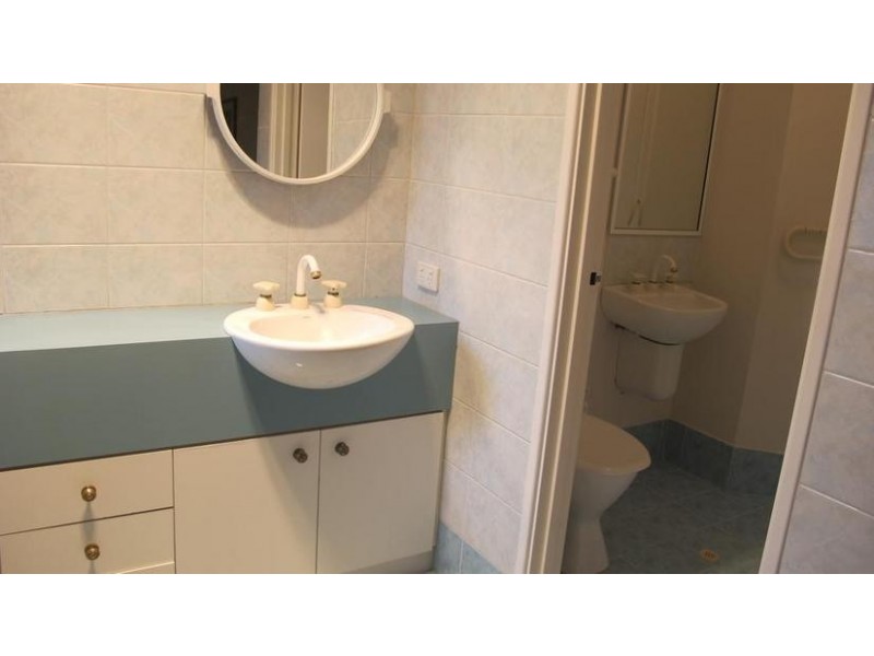 8 Lombe Gardens, Atwell WA 6164