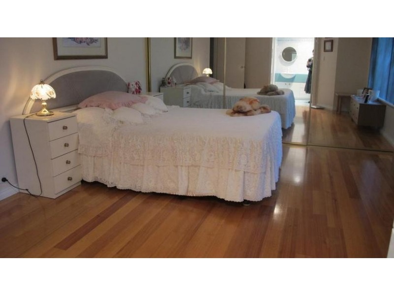 8 Lombe Gardens, Atwell WA 6164