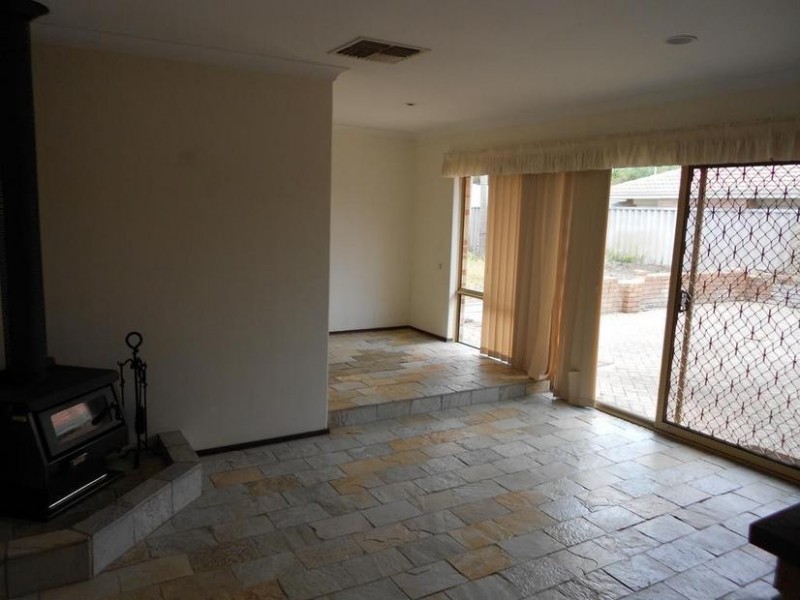 10 Duncan Close, Parkwood WA 6147