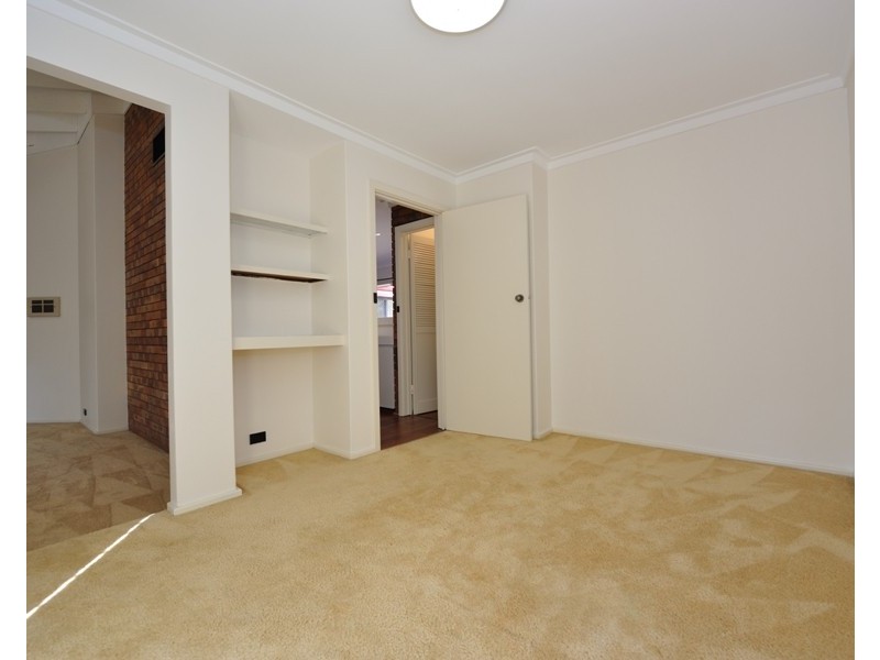 32 Marcus Avenue, Booragoon WA 6154