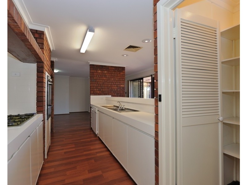 32 Marcus Avenue, Booragoon WA 6154