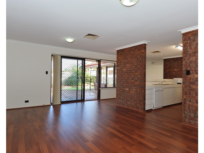 32 Marcus Avenue, Booragoon WA 6154