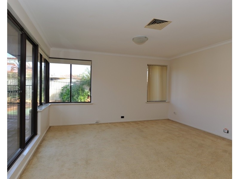 32 Marcus Avenue, Booragoon WA 6154