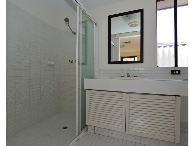 32 Marcus Avenue, Booragoon WA 6154