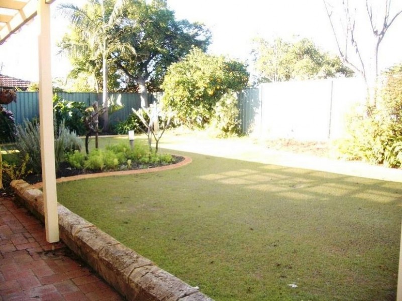 4 Poole Place, Bateman WA 6150