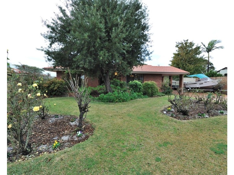 3 Bruce Court, Leeming WA 6149