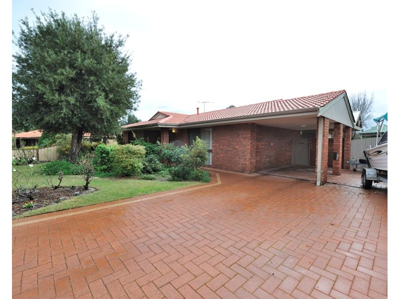 3 Bruce Court, Leeming WA 6149