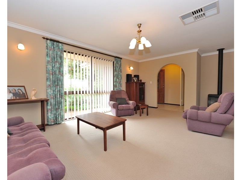 3 Bruce Court, Leeming WA 6149