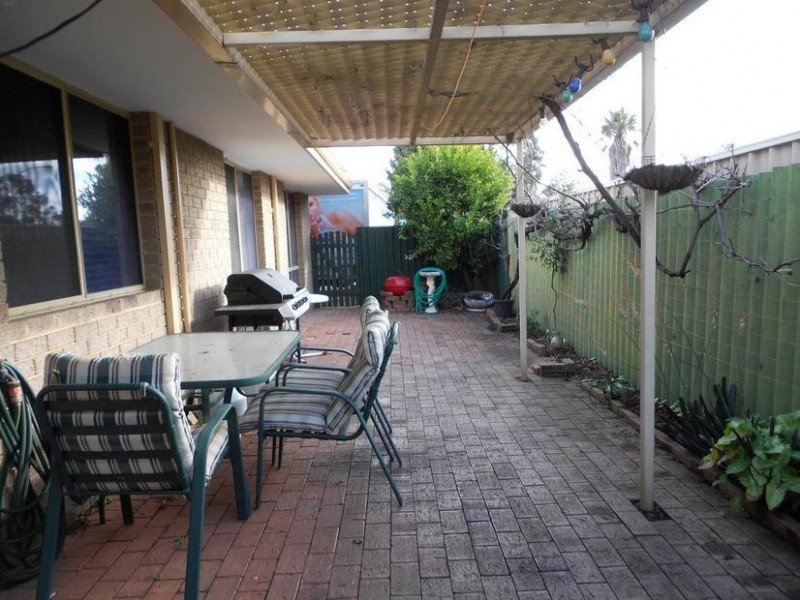 1/6 Bowler Place, Bull Creek WA 6149