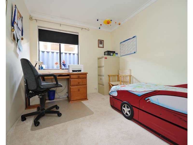 16 Calley Drive, Leeming WA 6149